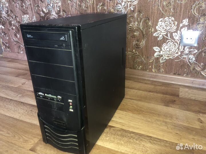 Компьютер для роботы и игр i3 8GB gt640