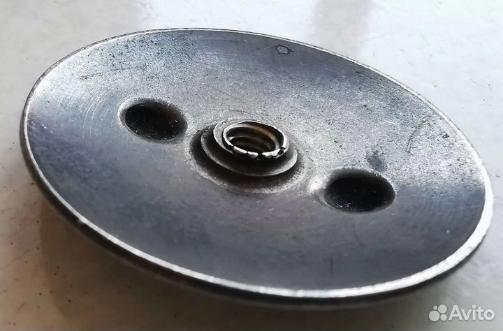 Серебряная гайка закрутка к раннему знаку СССР