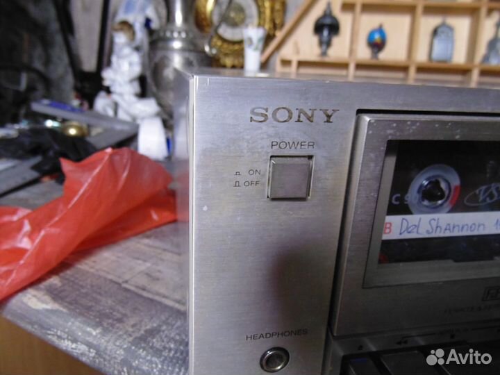 Винтажная кассетная дека Sony TC-U30