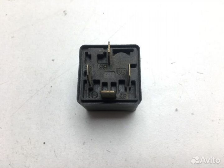 Реле Opel Vectra 88 C20NE 1993