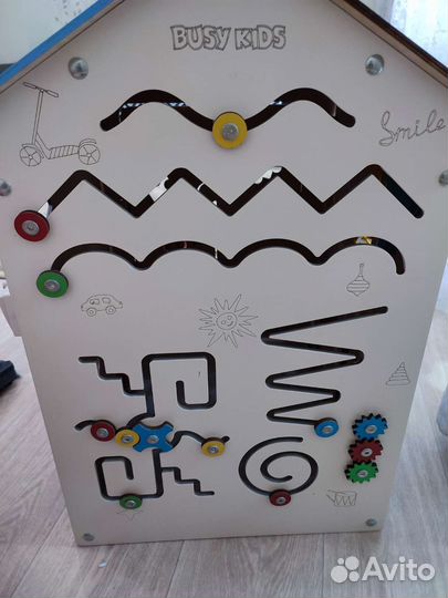 Бизиборд дом