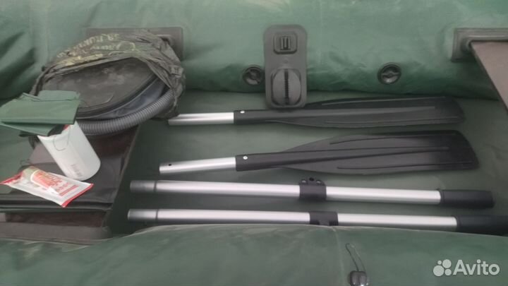 Продаю лодку пвх румб 260