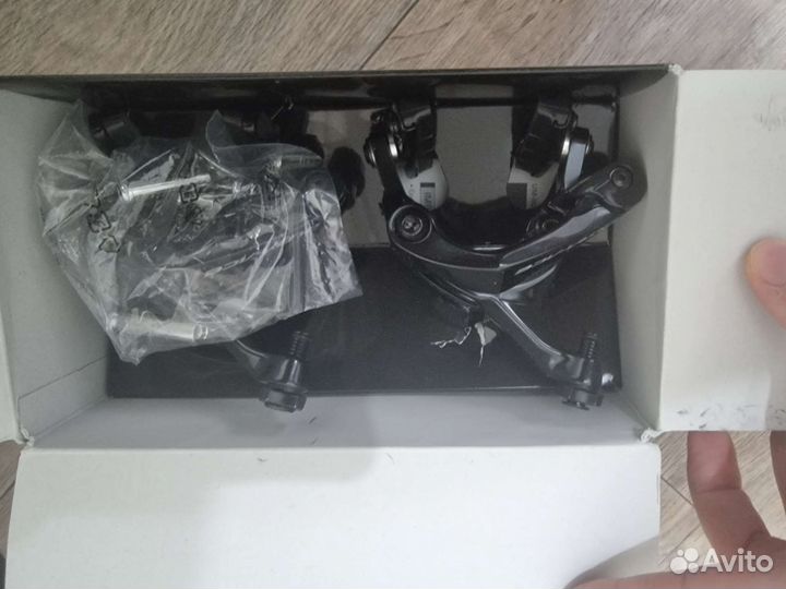 Задний тормоз Shimano Dura-Ace BR-R9100