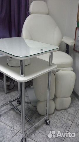 Маникюрный стол (для педикюрного кресла)