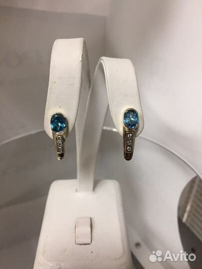 Золотые серьги