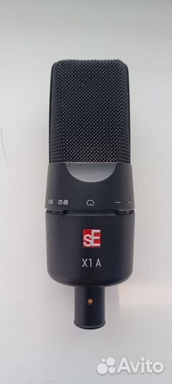 Студийный микрофон