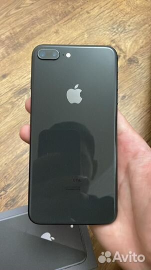 iPhone 8 Plus, 64 ГБ