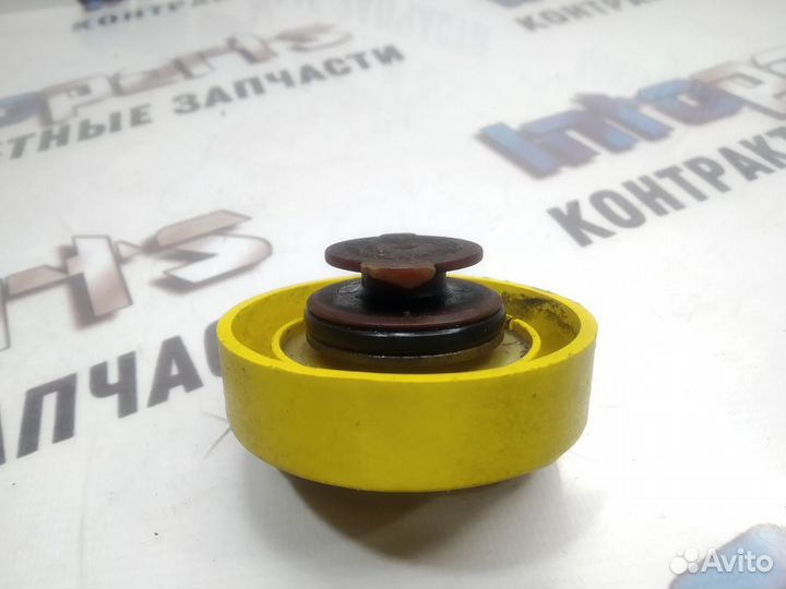 Крышка маслозаливной горловины Renault Sandero 1