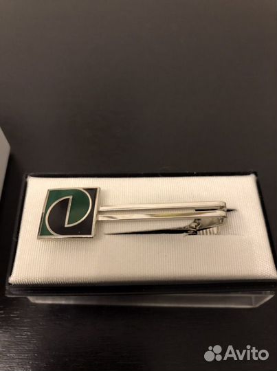 Запонкии и зажим для галстука