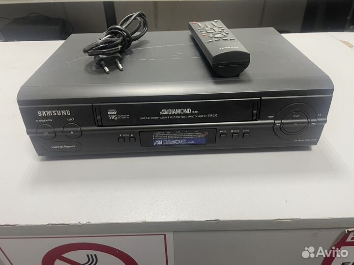 Видеомагнитофон Samsung