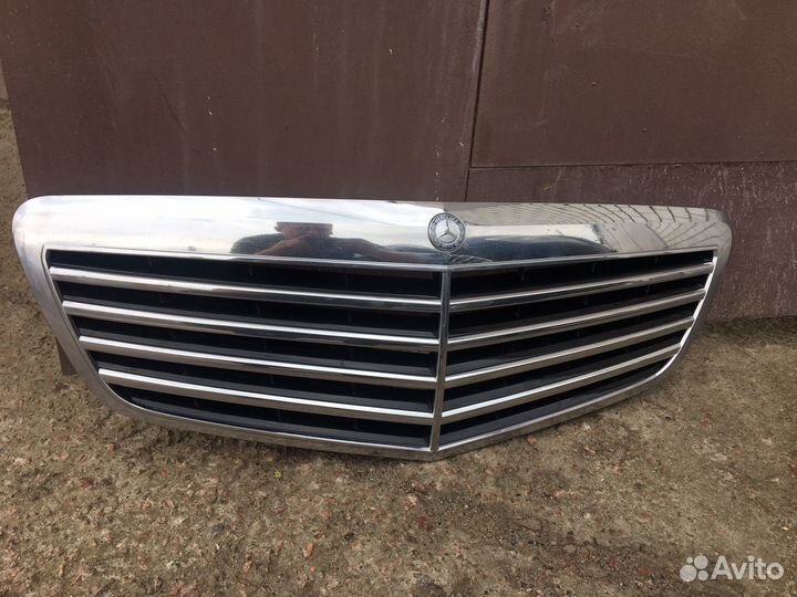 Решетка радиатора на mercedes 221