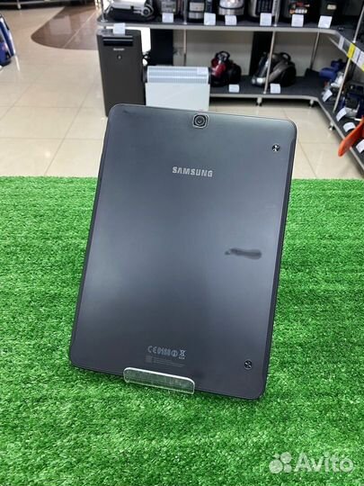 Планшет Samsung Galaxy Tab S2 9.7 SM-T815 3/32Gb