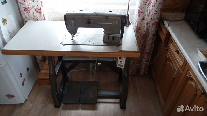 Швейная машина Textima 8332