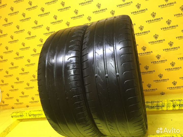 GT Radial Champiro FE1 215/55 R17 94W