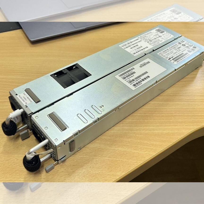 [N55-PAC-1100W-B] Блок Питания Cisco N55-Pac-1100w-B