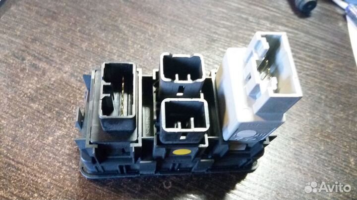 Кнопка корректора фар Солярис 1