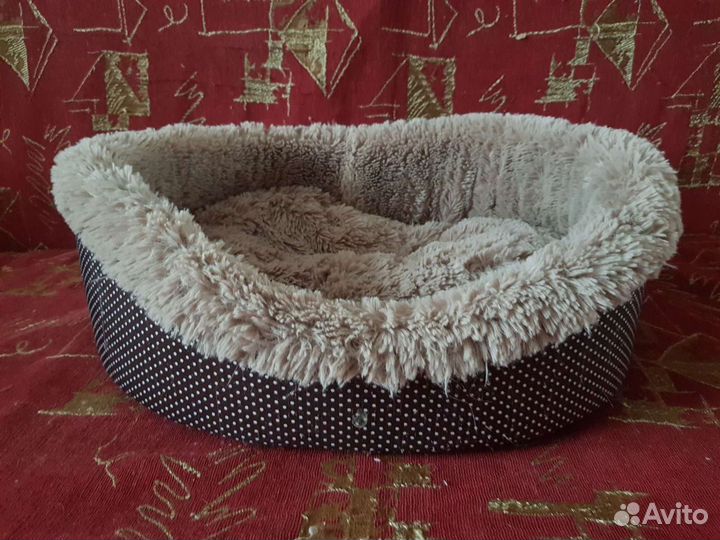 Лежанка для кошек / собак