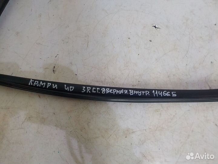 Резинка дверная toyota camry 40 задняя правая