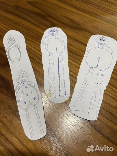 Рисунки, закладки для книг, игрушки