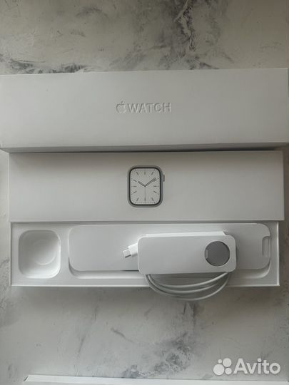 Часы Apple Watch 45 mm Series 7 (сияющая звезда)