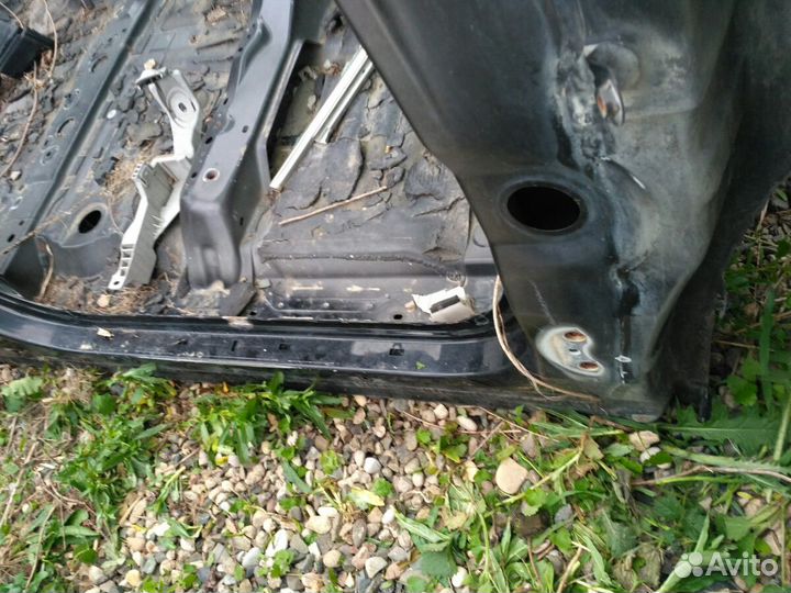 Карниз правый Toyota Land Cruiser 200