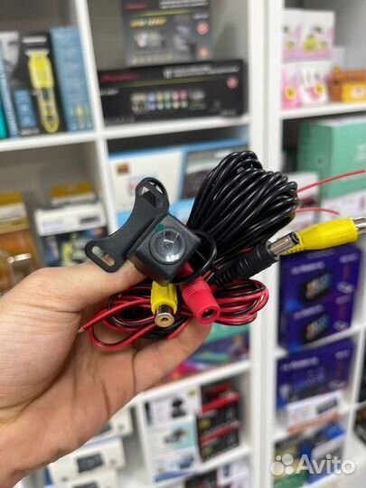 Камера заднего вида Bos-mini Y651