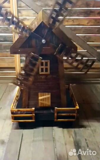 Мельница для дачи, дома