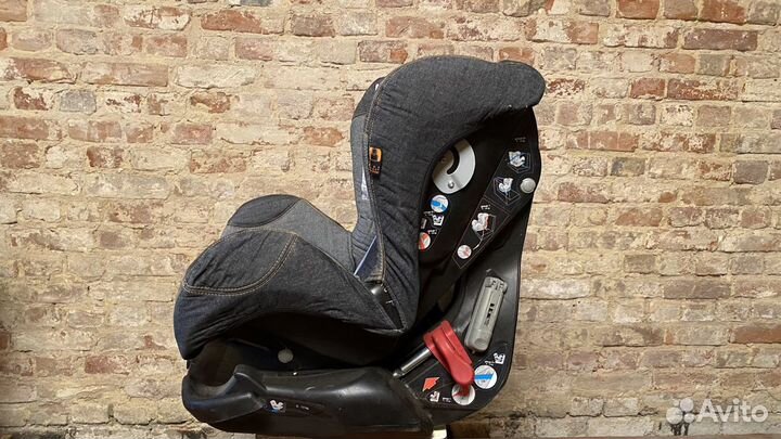 Детское автокресло isigo