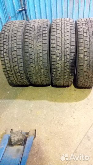 Dunlop SP Winter Ice 01 265/60 R18 110T