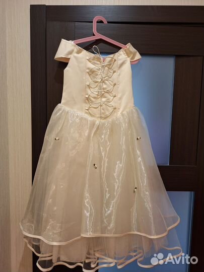 Нарядное платье