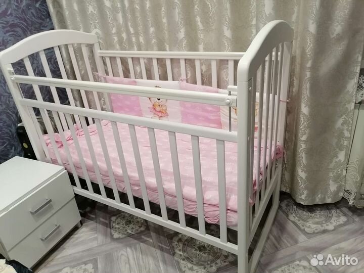 Детская кроватка