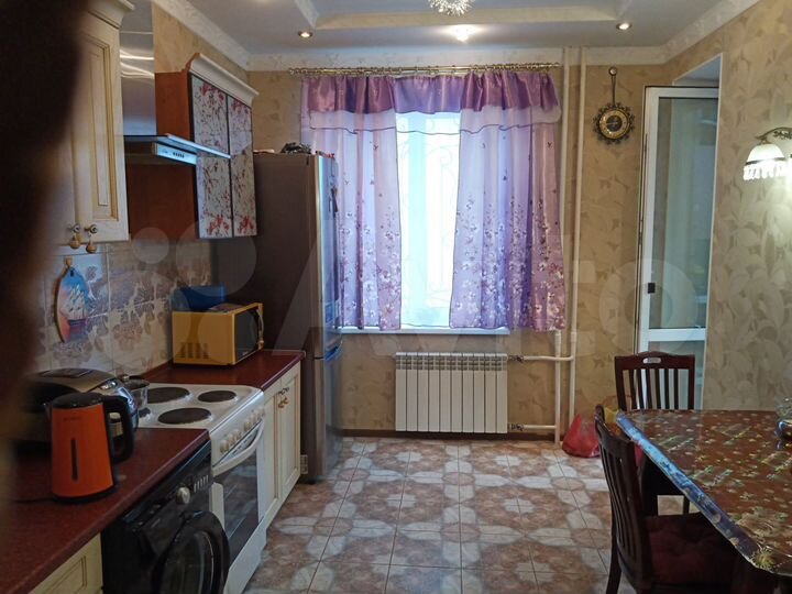 Комната 17 м² в 2-к., 2/17 эт.