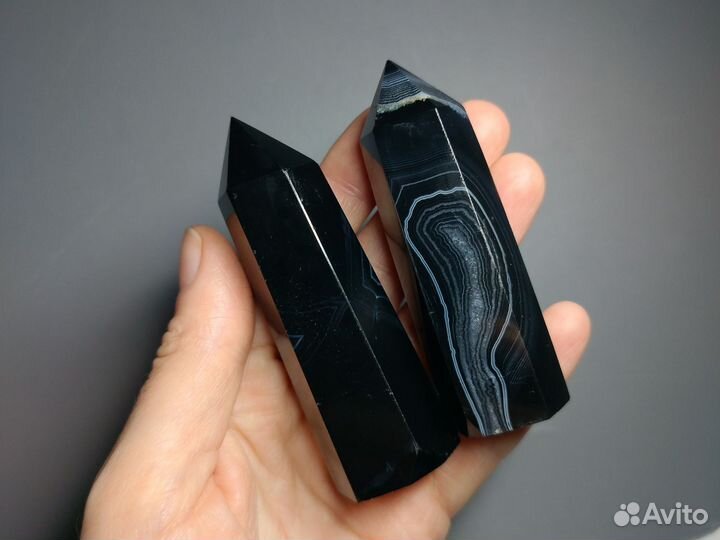 Черный ботсванский агат с таинственным узором