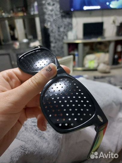 Перфорационные очки для улучшения зрения новые