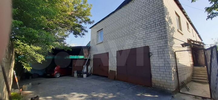 Дом 300 м² на участке 10 сот.