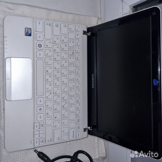 Ноутбук Samsung NC-110P