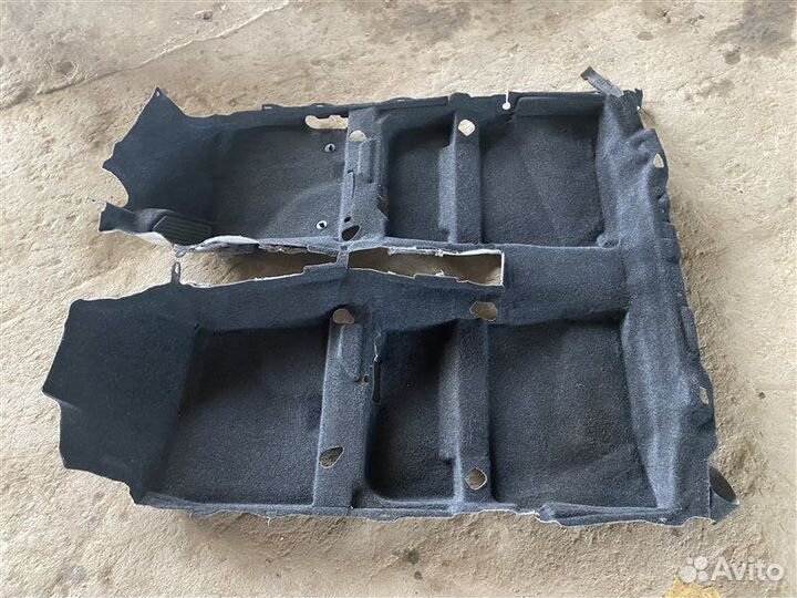 Ковер пола(10) Toyota Prius ZVW30 2ZR-FXE 2014