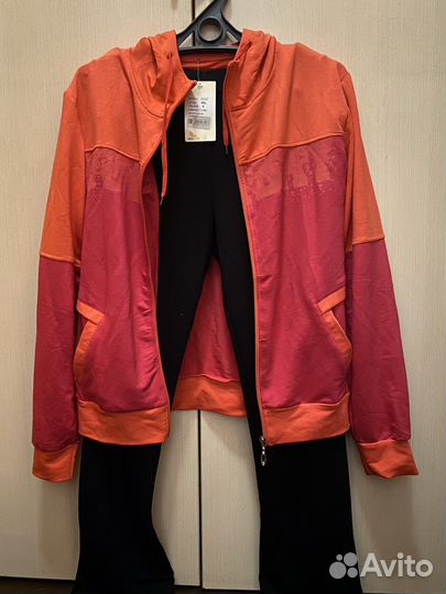 Новый спортивный костюм