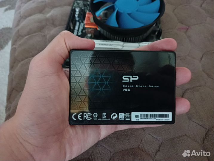 Intel pentium g4560 8GB 2133 MHz