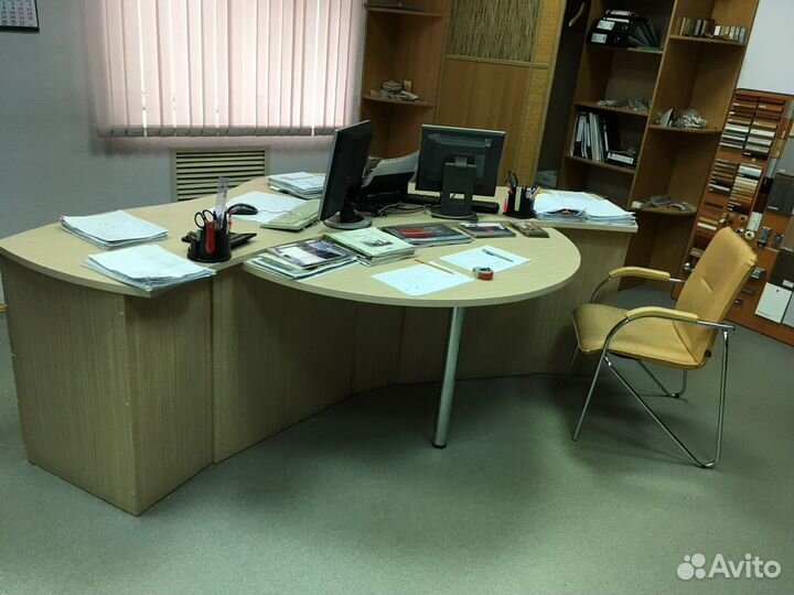 Компьютерный стол