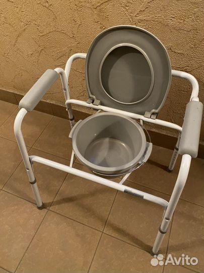 Кресло-туалет для инвалидов и пожилых