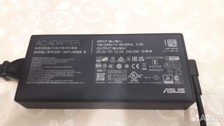 Asus ROG Strix G17 с AMD Ryzen 9 5900 RTX 3070