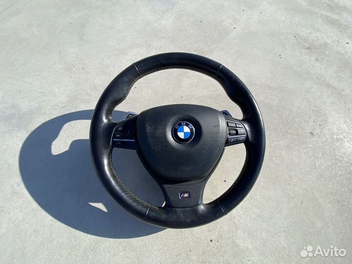 М руль bmw f10 с подогревом, лепестками, вибрация