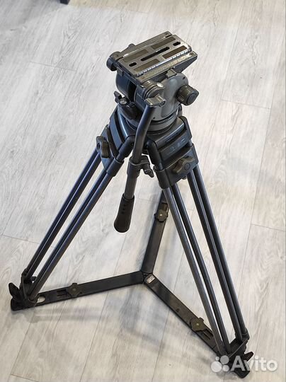 Штатив Libec