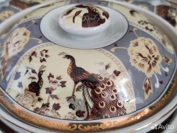 Блюдо фарфор,на крутящейся подставке