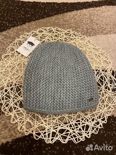 Шапки женские новые