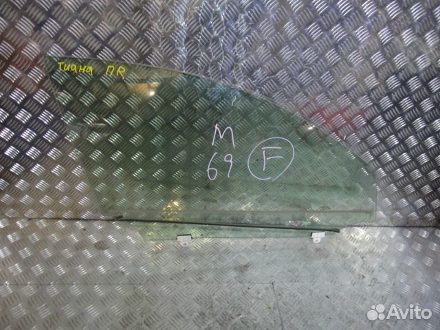 Стекло Teana J32 (08-13) пер R б\у