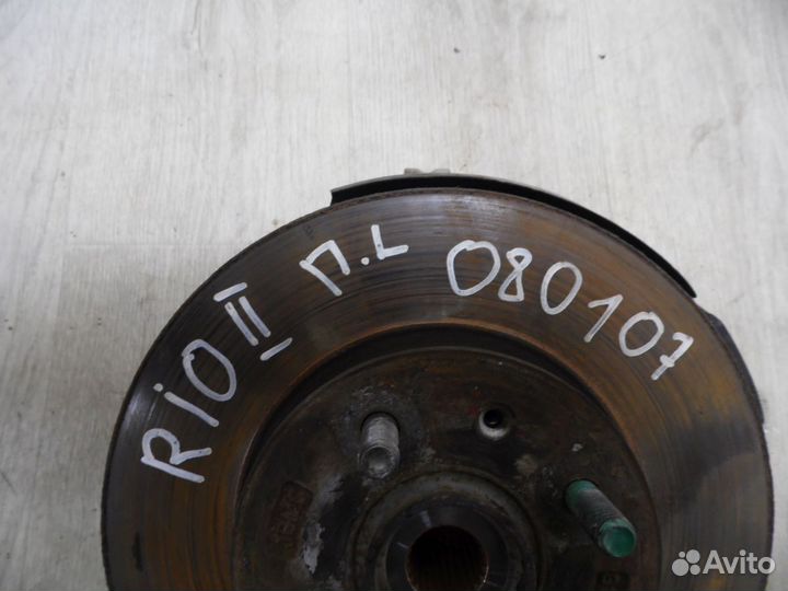 Кулак поворотный передний левый Kia RIO 2 2005-201