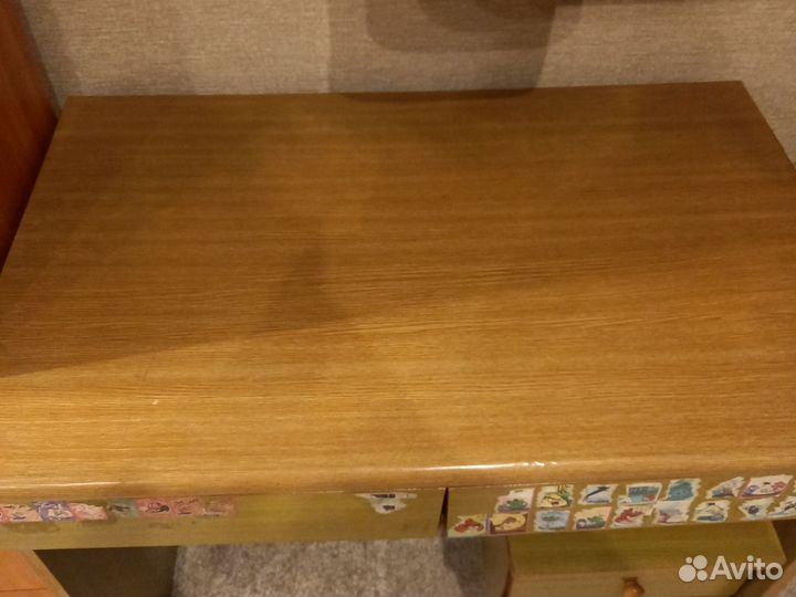 Письменный стол для школьника бу