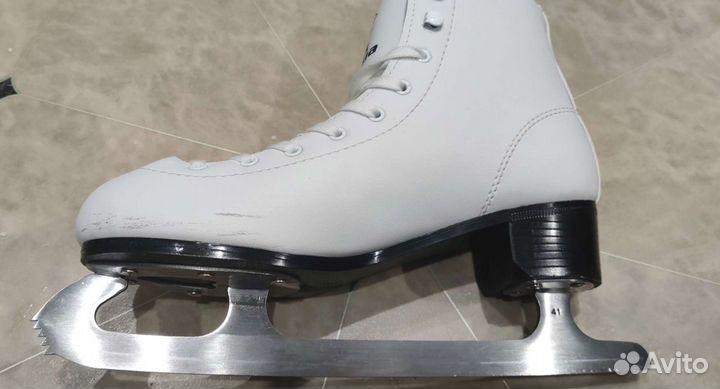 Коньки фигурные Black Aqua 41 р-р (26 см)